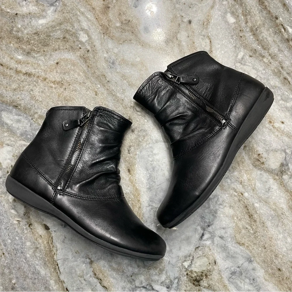 Josef Seibel Naly 24 Ankle Black Leather Bootie